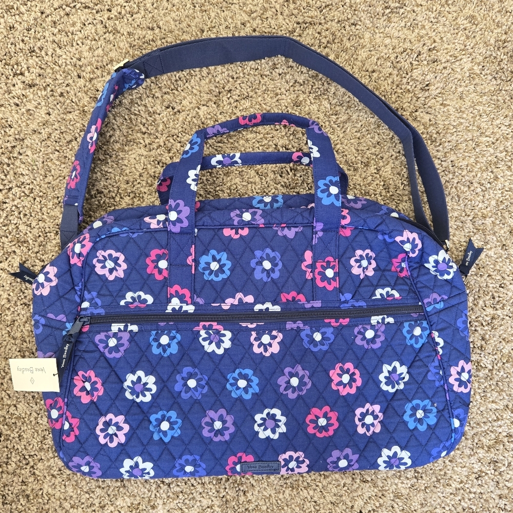 NWT Vera Bradley Medium Traveller In Ellie Flowers